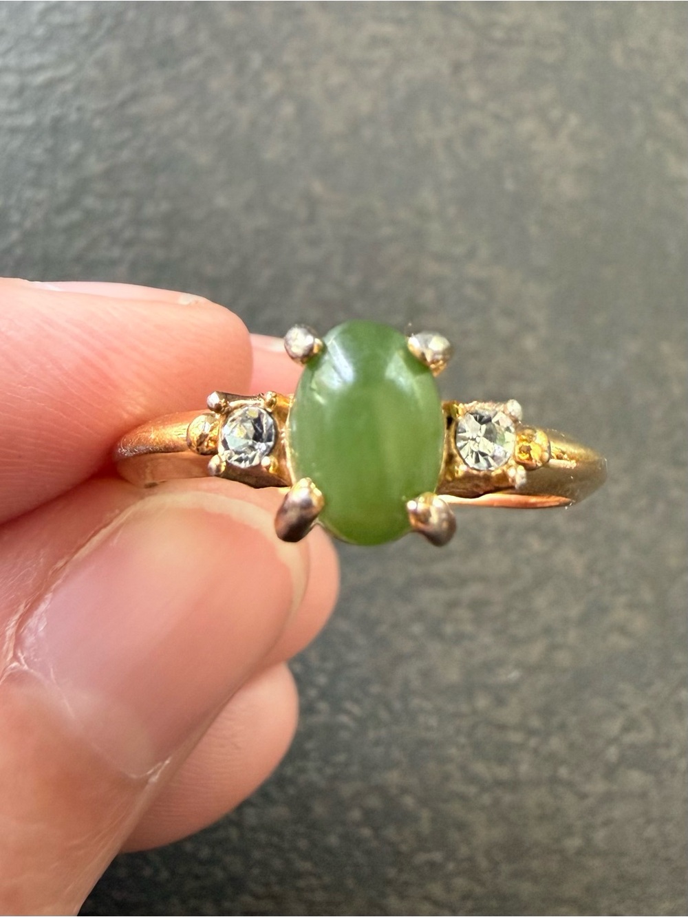 Vintage Avon Ring with Green Jade Center and Clear Accent Stones size 7 - Picture 3 of 7